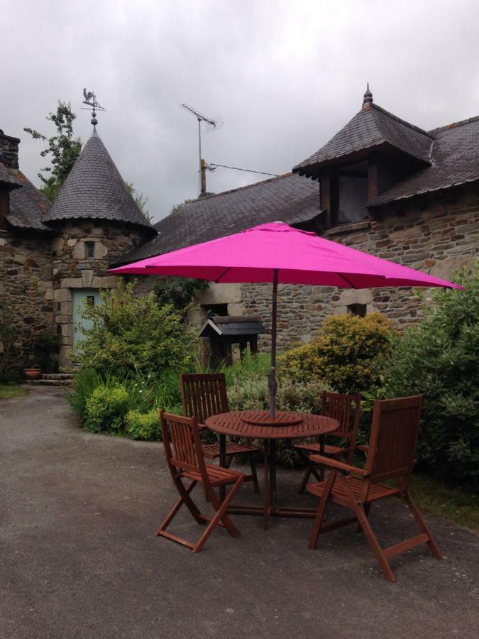 Le Petit Chateau Noyal-Pontivy Buitenkant foto