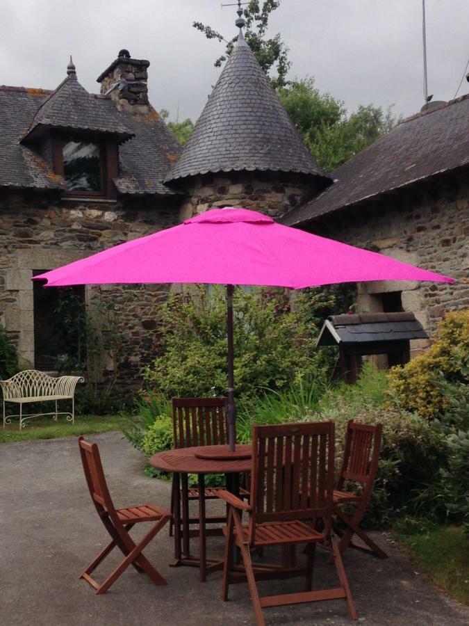 Le Petit Chateau Noyal-Pontivy Buitenkant foto