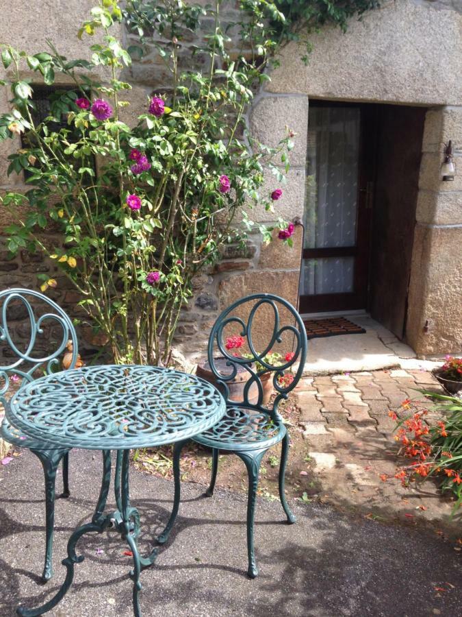 Le Petit Chateau Noyal-Pontivy Buitenkant foto